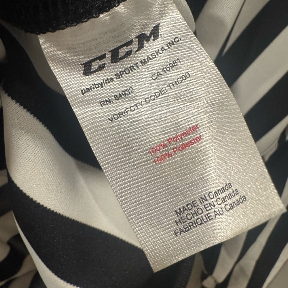 Canada OHA Professional CCM Professional Referee Jersey - Picture 7 of 9